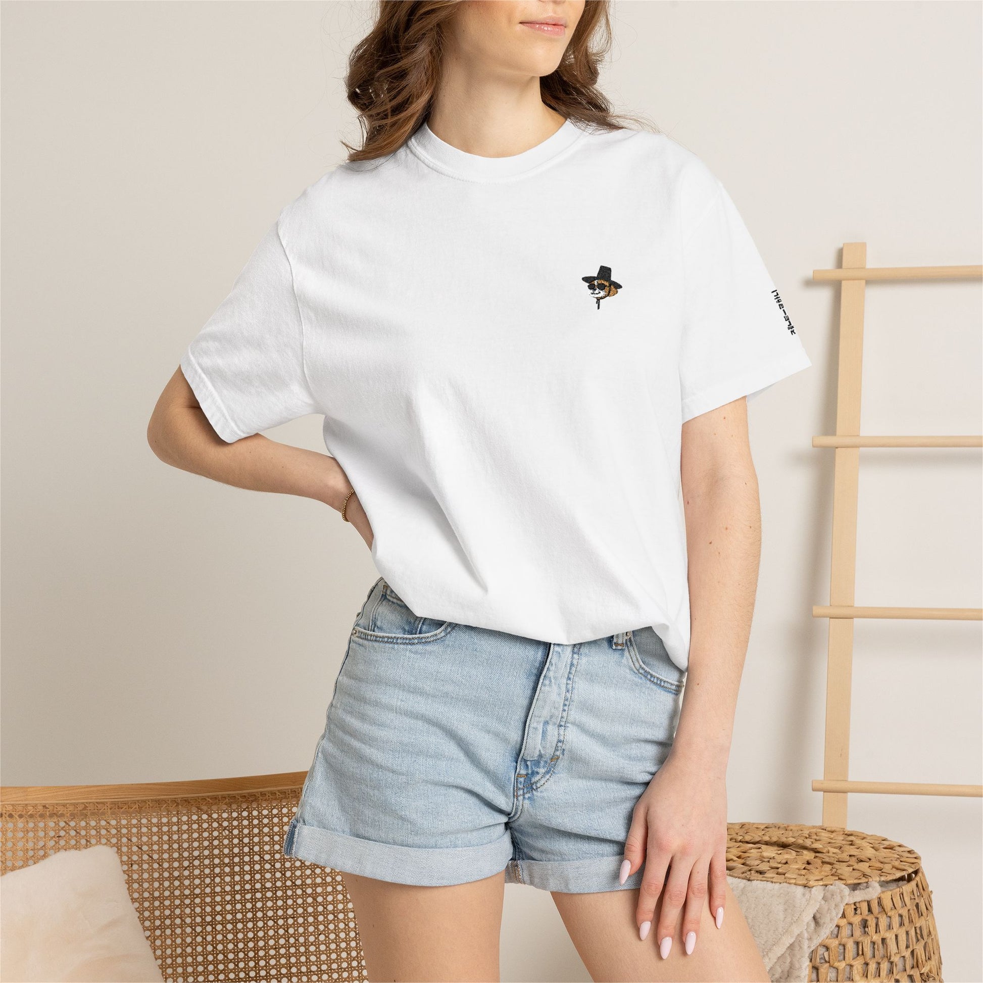 Embroidered Shih Tzu Dog Short Sleeve T-Shirt - Korean Gat Hani, White